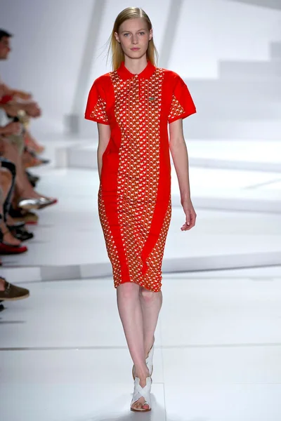 Look 19